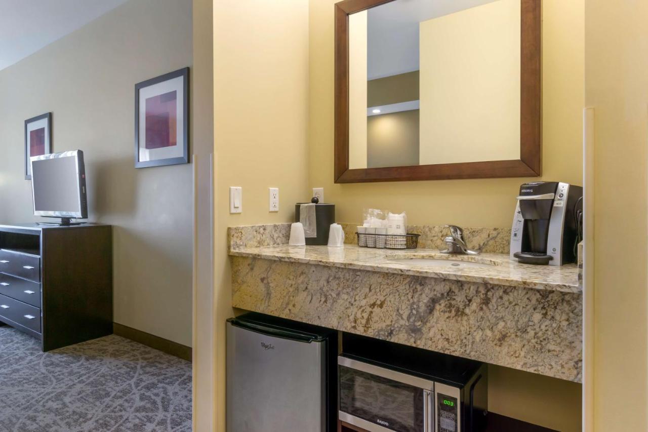 Best Western Plus Lacey Inn & Suites Eksteriør billede